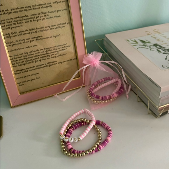 WWJD Multicolor Clay Christian Faith Jewelery Jesus Bracelet Stack Pastel Heishi - Picture 3 of 6
